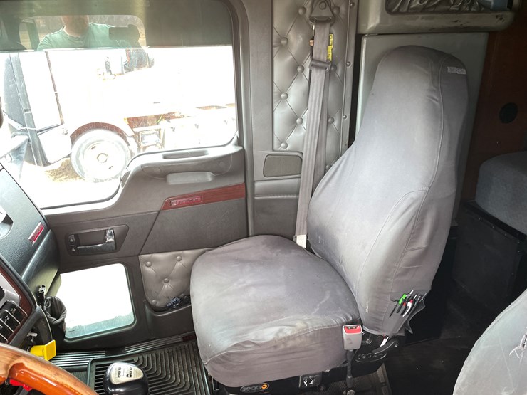 2006-caterpillar-c15-image-73