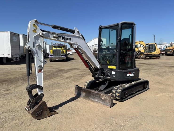 2020-bobcat-e26-image-1