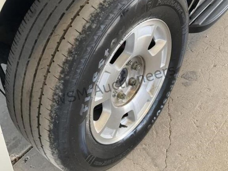 2012-chevrolet-tahoe-image-8