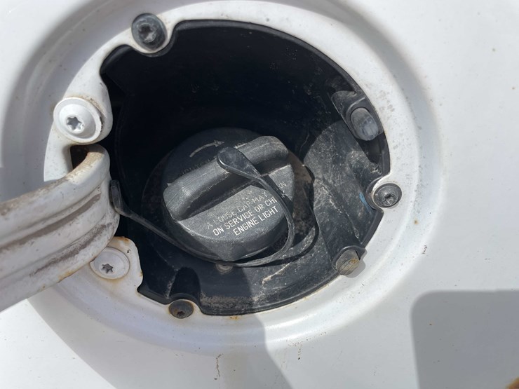 2015-dodge-2500-image-30