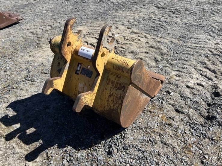 john-deere-24-image-3