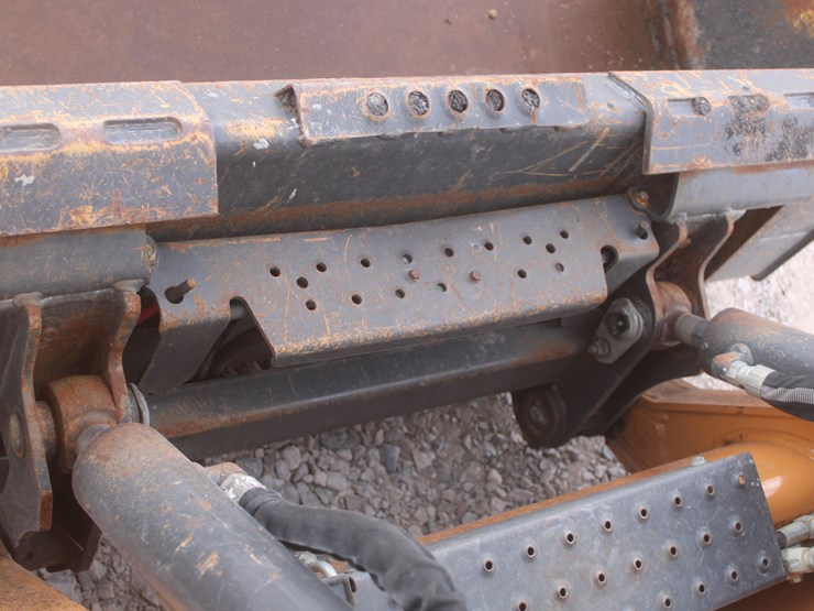 2022-case-sr210b-image-12