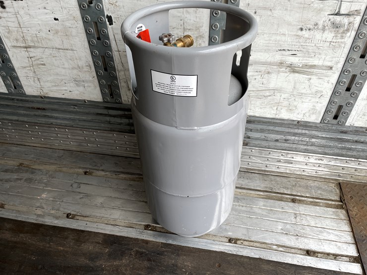 #10741-•-steel-forklift-lp-tank-image-4