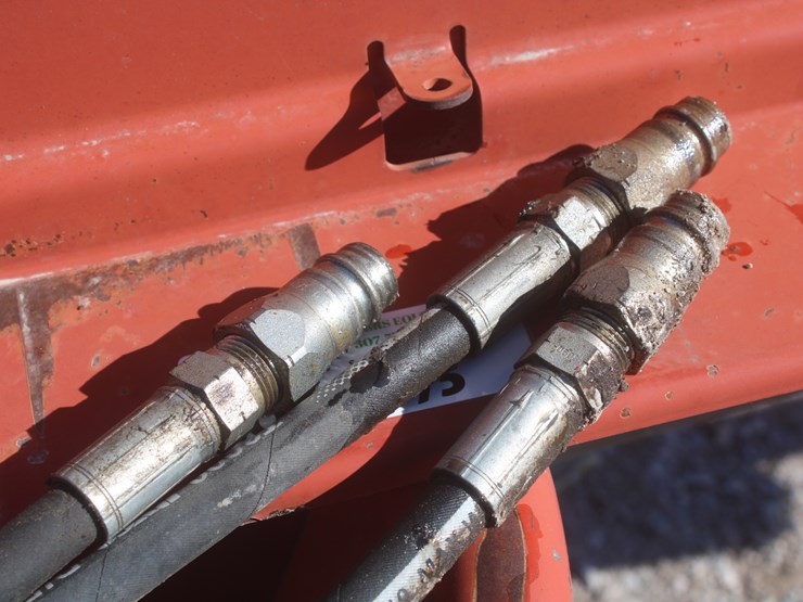 new-holland-1431-image-12