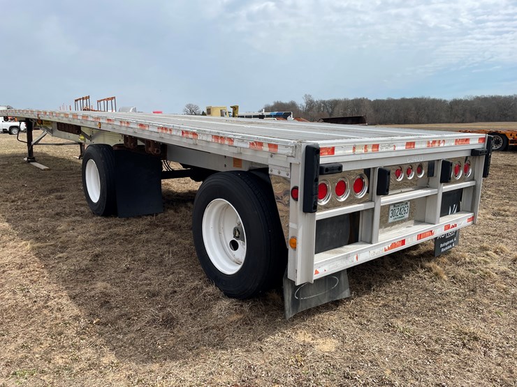 #153-•-2006-reitnouer-48'-aluminum-semi-truck-deck-over-trailer-(has-wi-title)-image-9