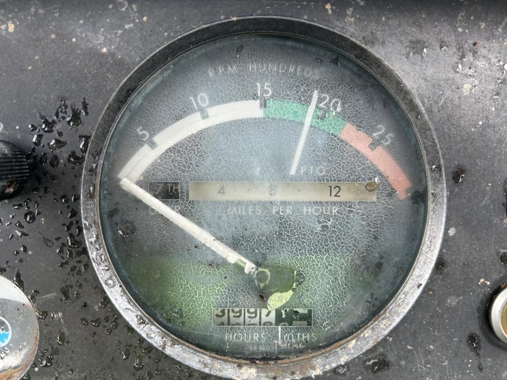 john-deere-4020-image-22