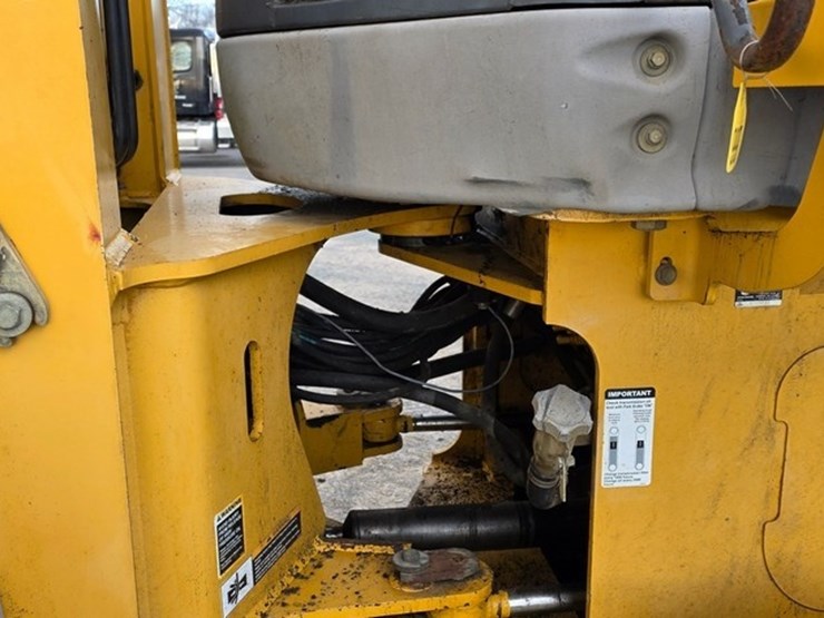 2006-deere-544j-image-19