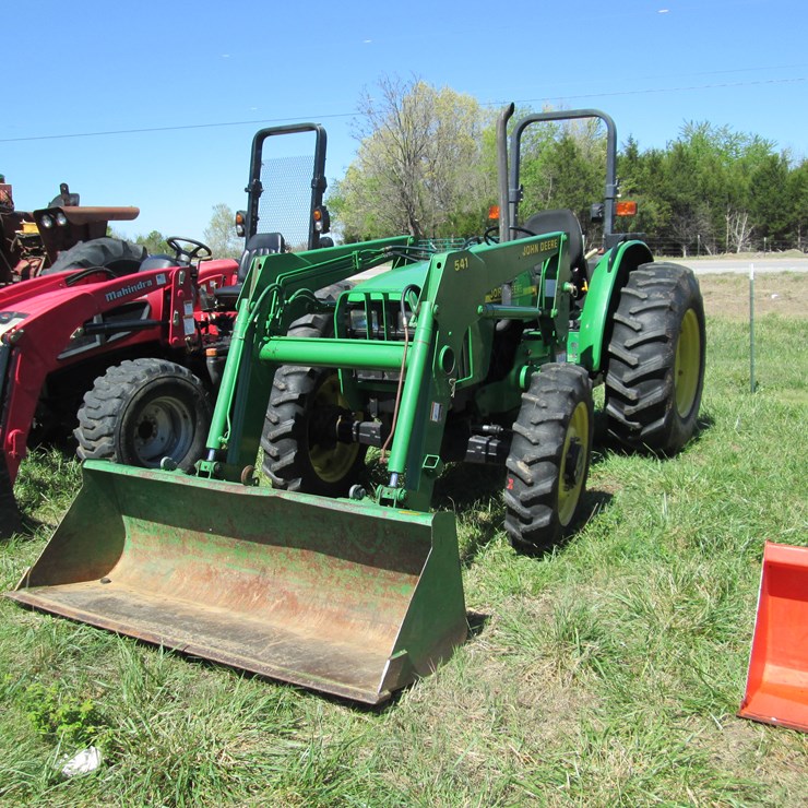 JOHN DEERE 5310