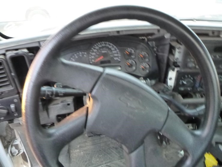 2003-chevrolet-2500-image-10