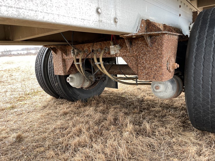 #153-•-2006-reitnouer-48'-aluminum-semi-truck-deck-over-trailer-(has-wi-title)-image-21