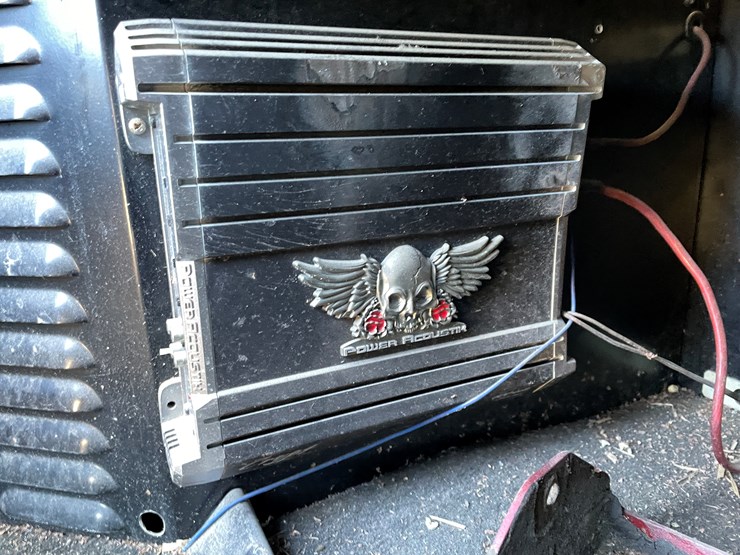 #3937-•-semi-sleeper-cab-image-19