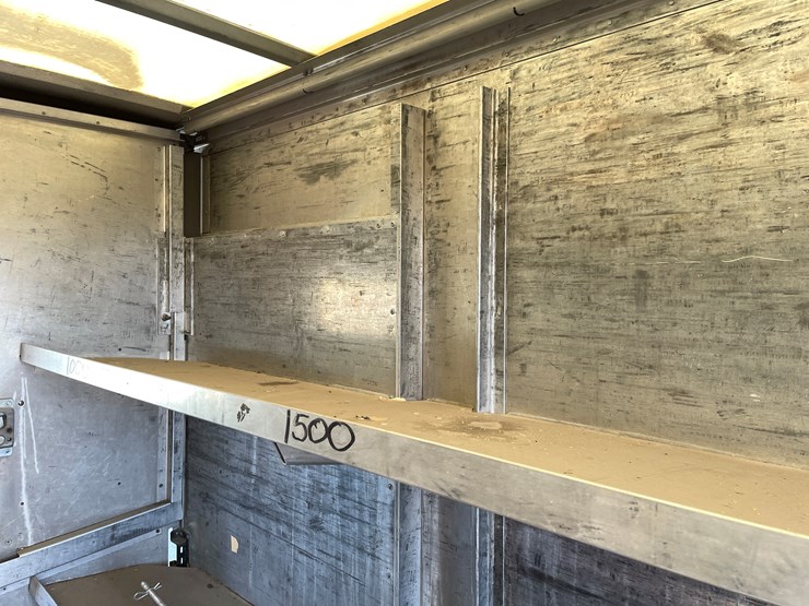 #164-•-2005-freightliner-box-truck-(has-wi-title)-image-22