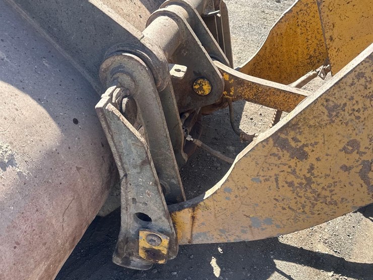 2004-komatsu-wa250-5l-image-11