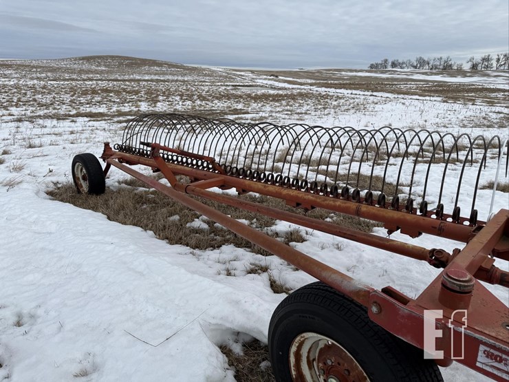 rowse-42ft.-dump-rake-268-image-15