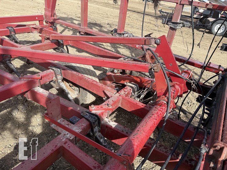 case-ih-4900-image-23