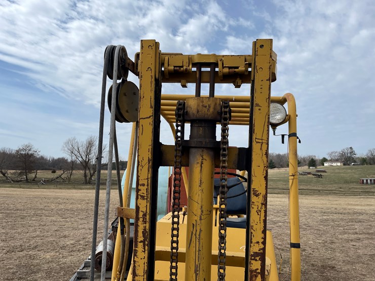 #170-•-baker-5000-lbs.-gasoline-powered-forklift-image-8