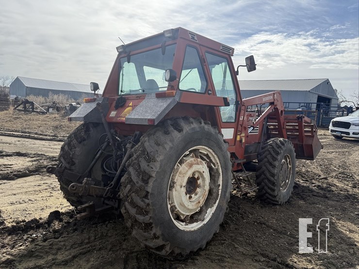 hesston-tractor-2805-image-5