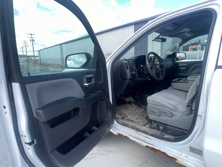 2017-chevrolet-1500-image-37