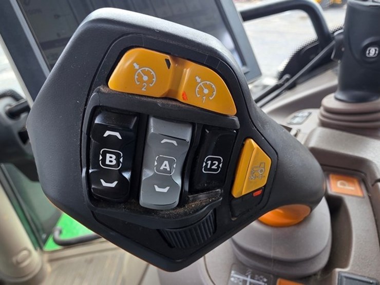 2021-john-deere-6230r-image-82