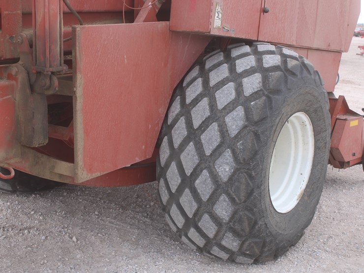 hesston-4910-image-60