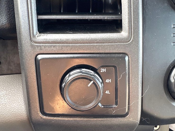 2018-ford-f250-xl-image-20