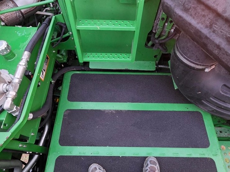 2013-john-deere-s680-image-65