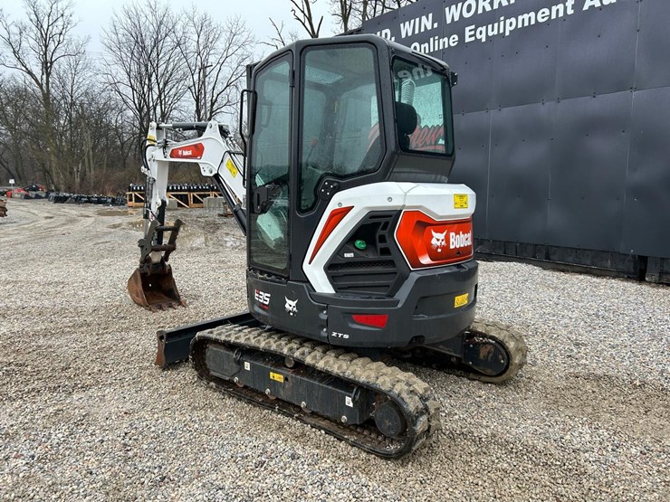 2026-bobcat-e35-image-2