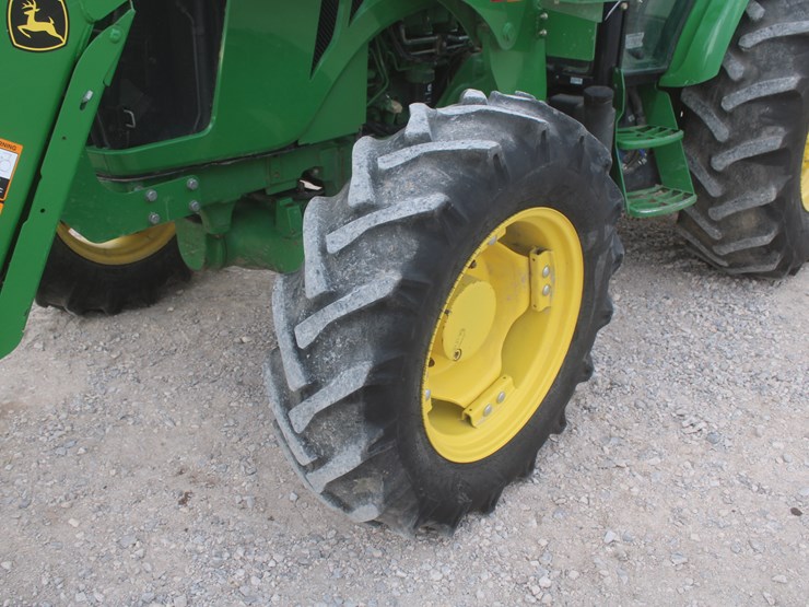 2013-john-deere-5100e-image-19