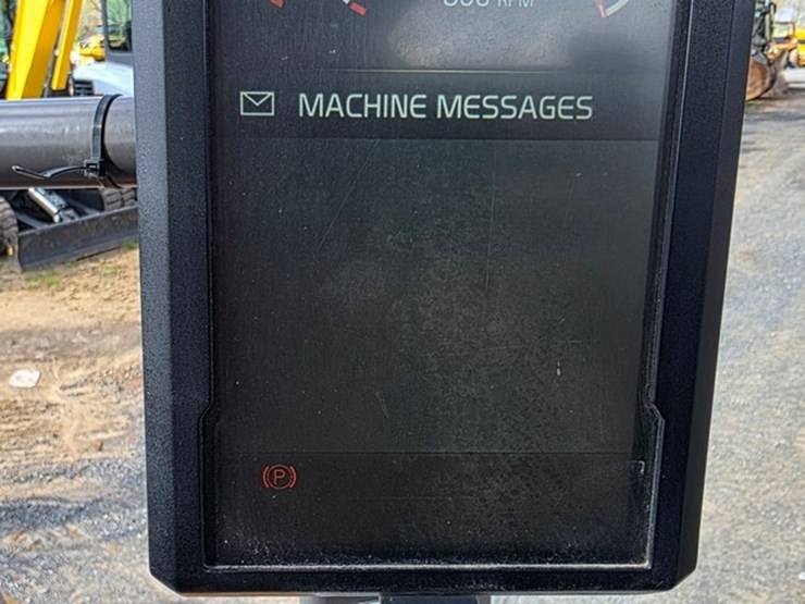 2018-volvo-sd115b-image-77