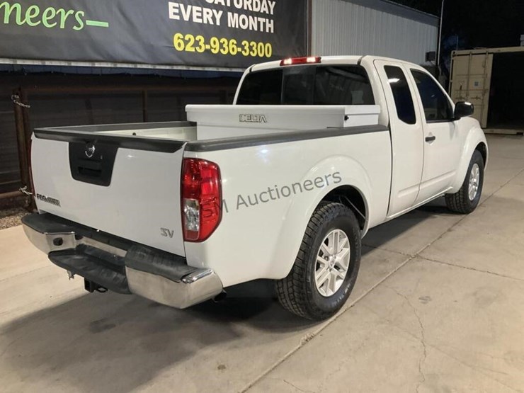 2015-nissan-frontier-image-7