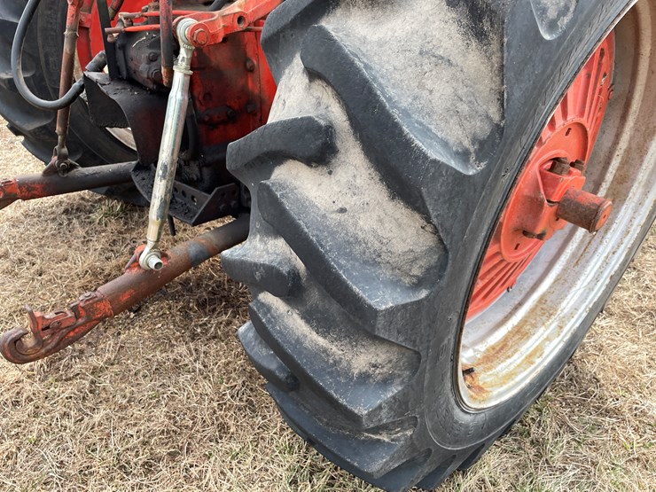 #175-•-case-830-diesel-tractor-image-35