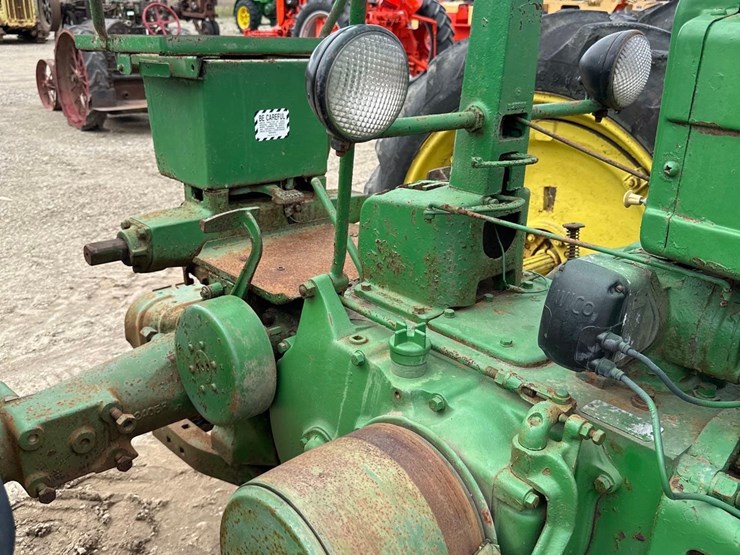 john-deere-b-image-10