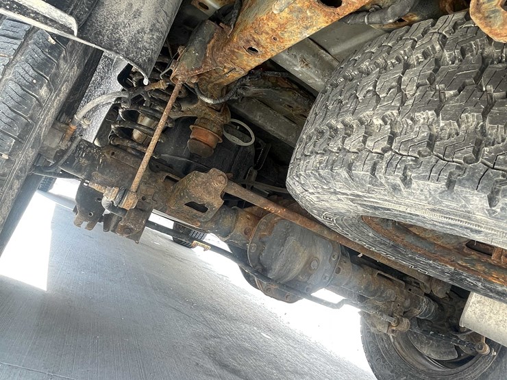 2015-dodge-1500-image-33