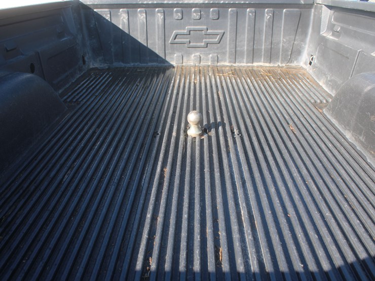 2006-chevrolet-2500-image-17