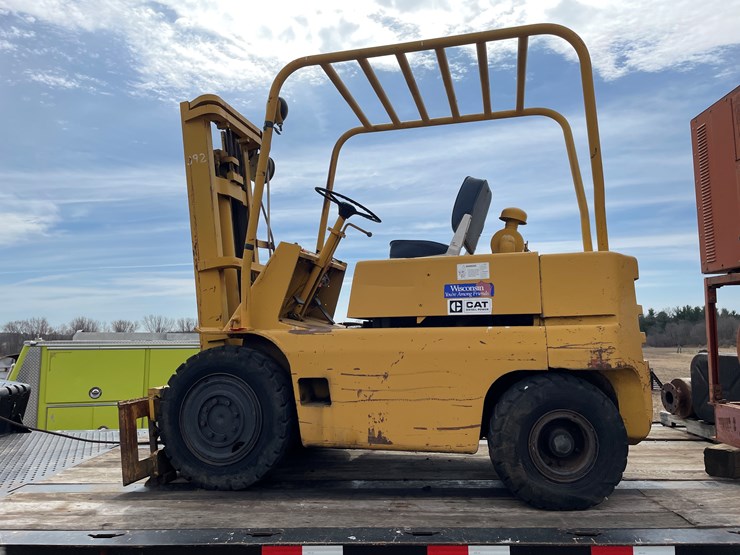 #170-•-baker-5000-lbs.-gasoline-powered-forklift-image-6