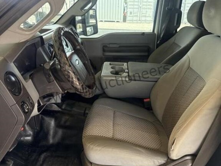 2014-ford-f250-image-28