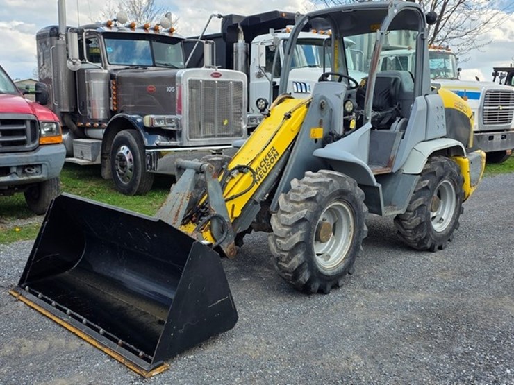 2010-wacker-neuson-280-image-1