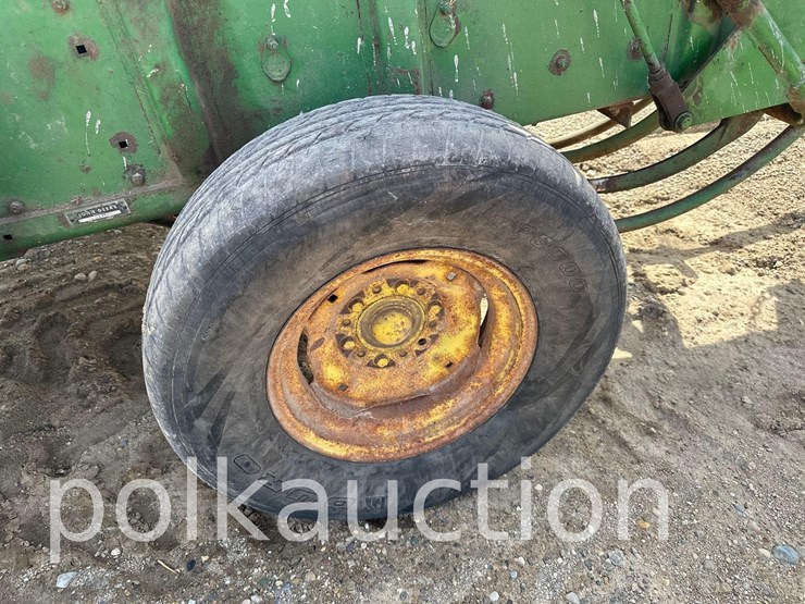 john-deere-24-image-8