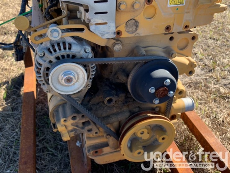 caterpillar-236d-image-10