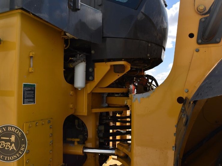 2015-kawasaki-95z7-image-24