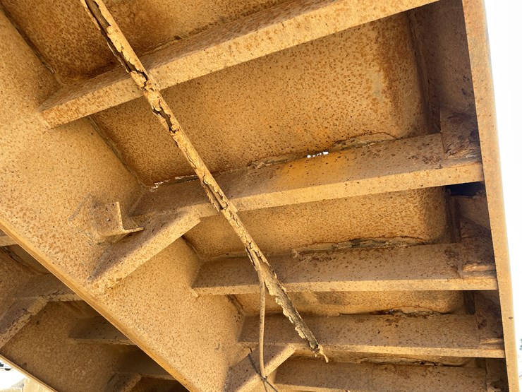 #401-•-1991-mac-rb688s-dump-truck-(has-mn-title)-image-75