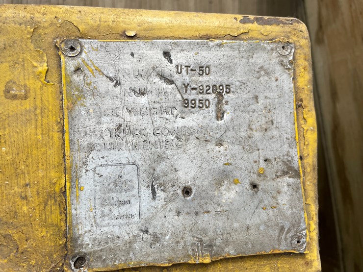 #173-•-otis-ut-50-gas-powered-rough-terrain-forklift-image-30