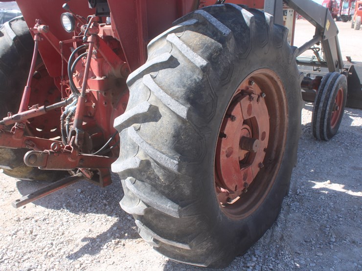 1966-international-706-image-19