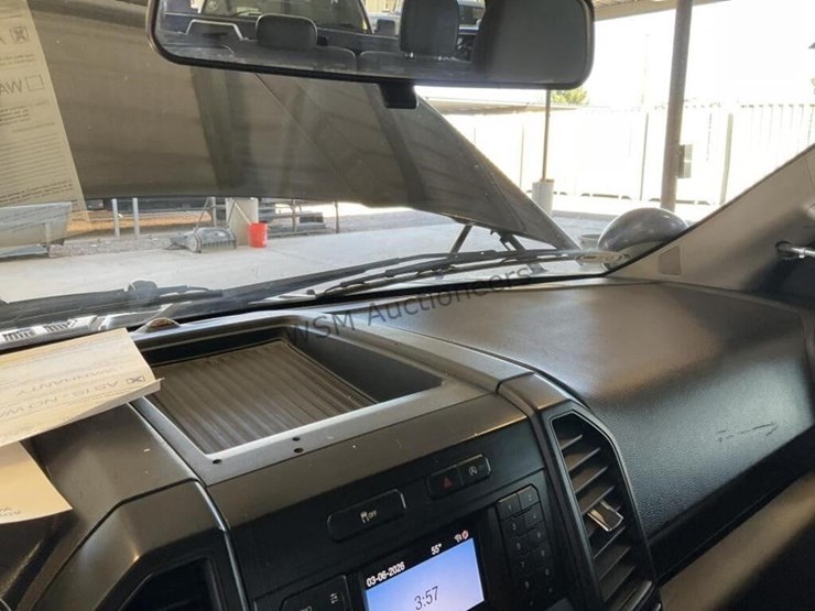 2020-ford-f150-image-18