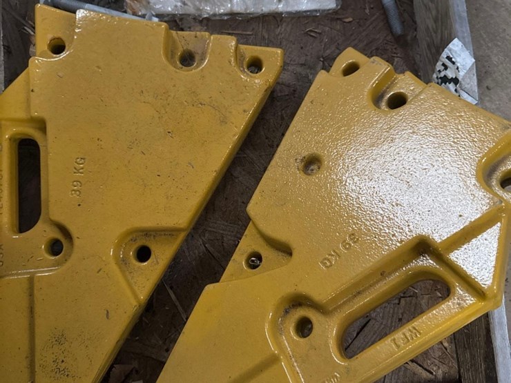 new-john-deere-counterweights-model-t464632x019-image-3