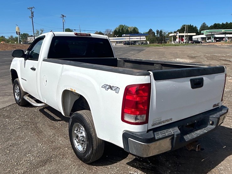 2007-gmc-sierra-2500hd-image-3