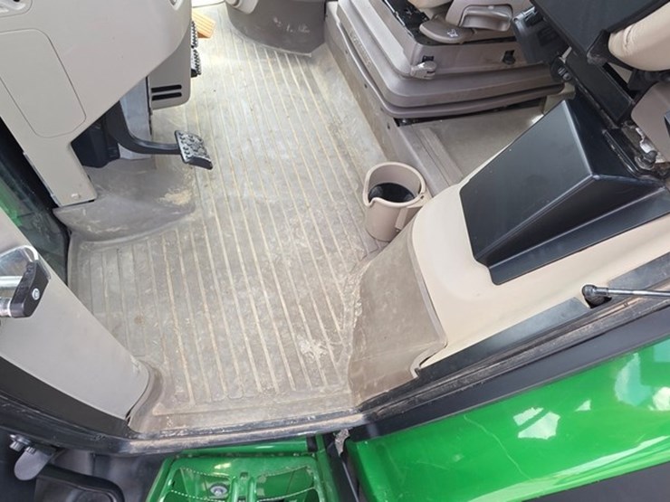 2021-john-deere-6230r-image-65