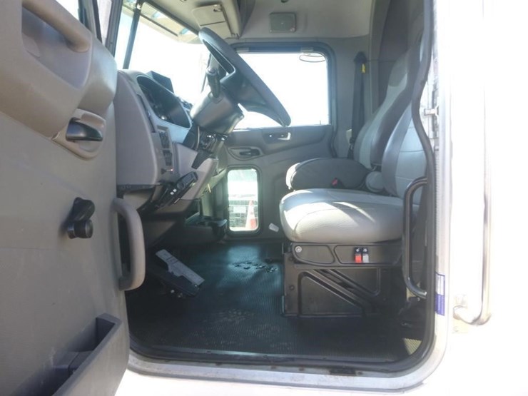 2013-bobcat-225-image-27