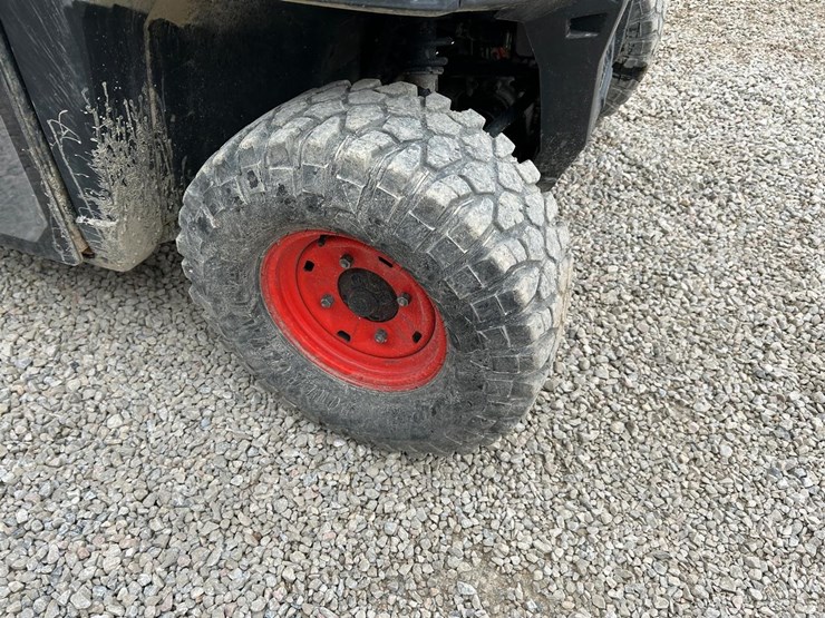 2020-bobcat-uv34-image-9