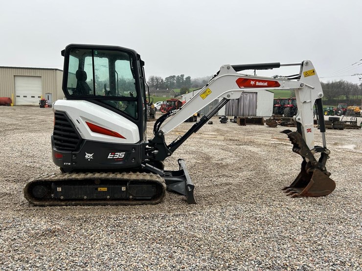 2026-bobcat-e35-image-5